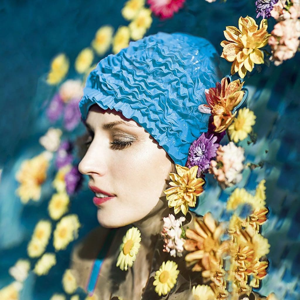 bonnet-de-bain-volants-turquoise
